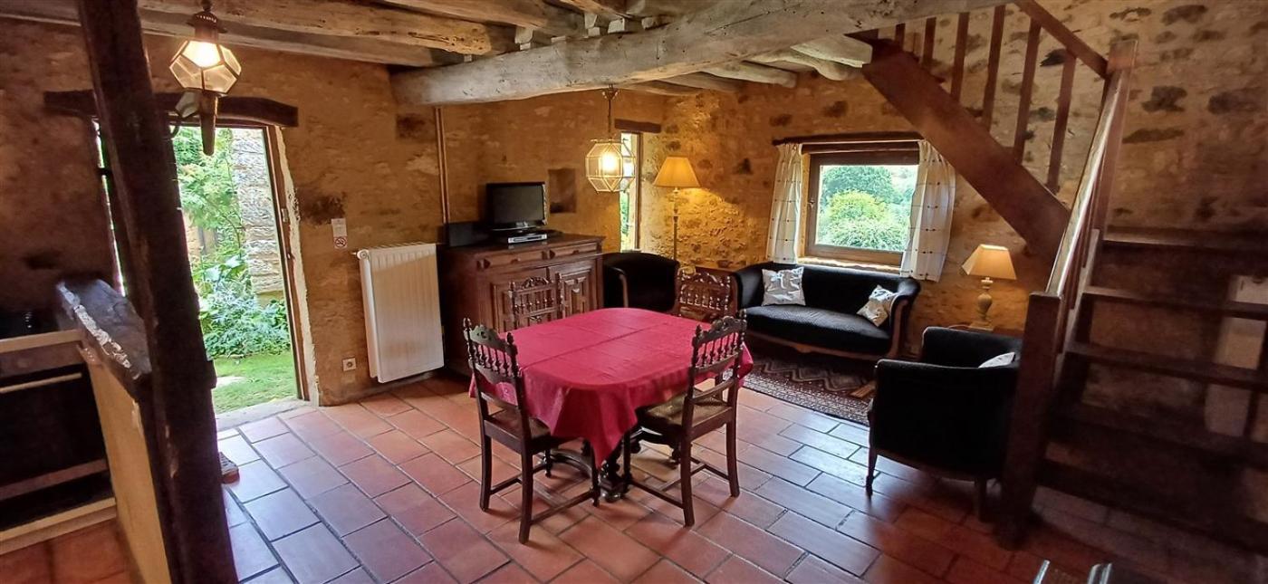 Domaine De Cournet Haut, A 17Th Century Property Set On A Calm, Idyllic Domain With Pool, Tennis, Bikes And More Les Vauries Extérieur photo