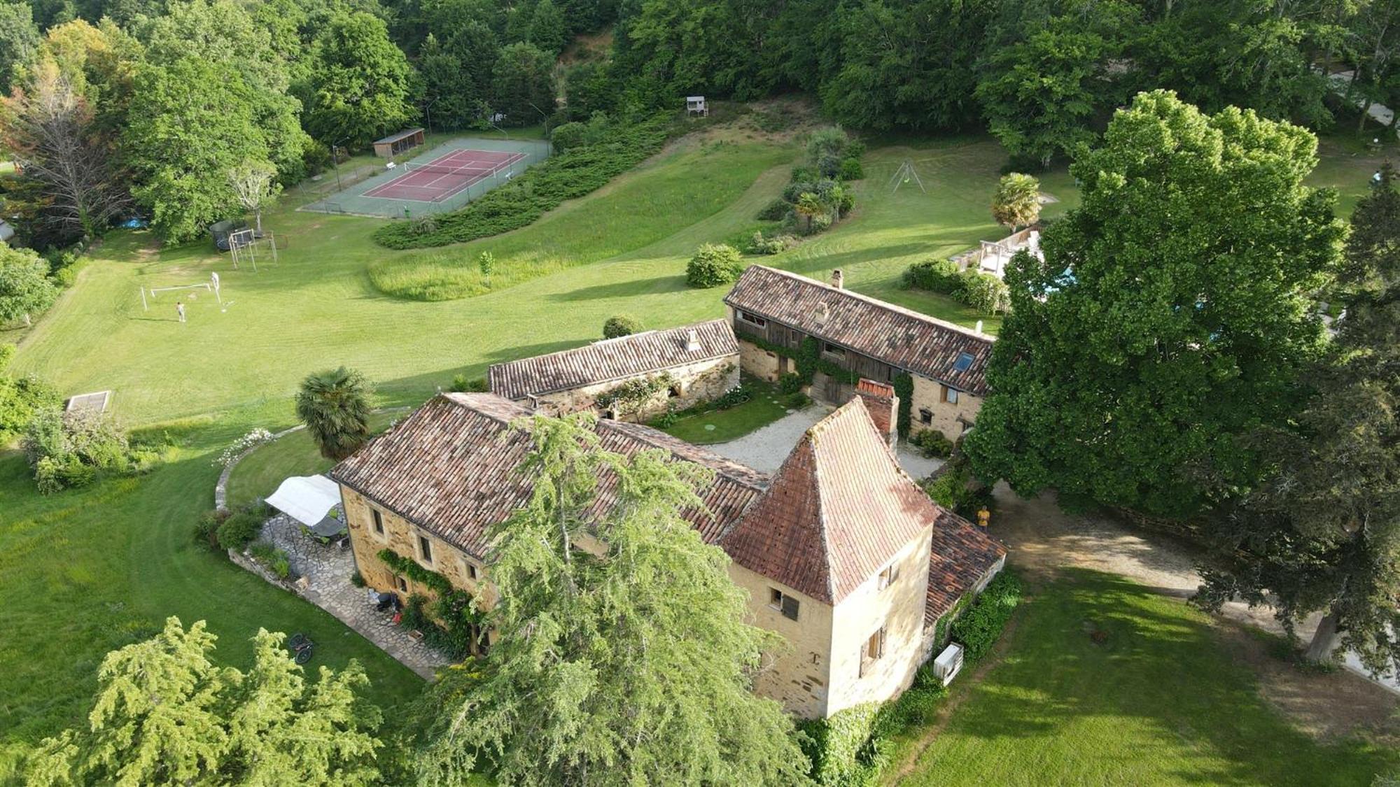 Domaine De Cournet Haut, A 17Th Century Property Set On A Calm, Idyllic Domain With Pool, Tennis, Bikes And More Les Vauries Extérieur photo
