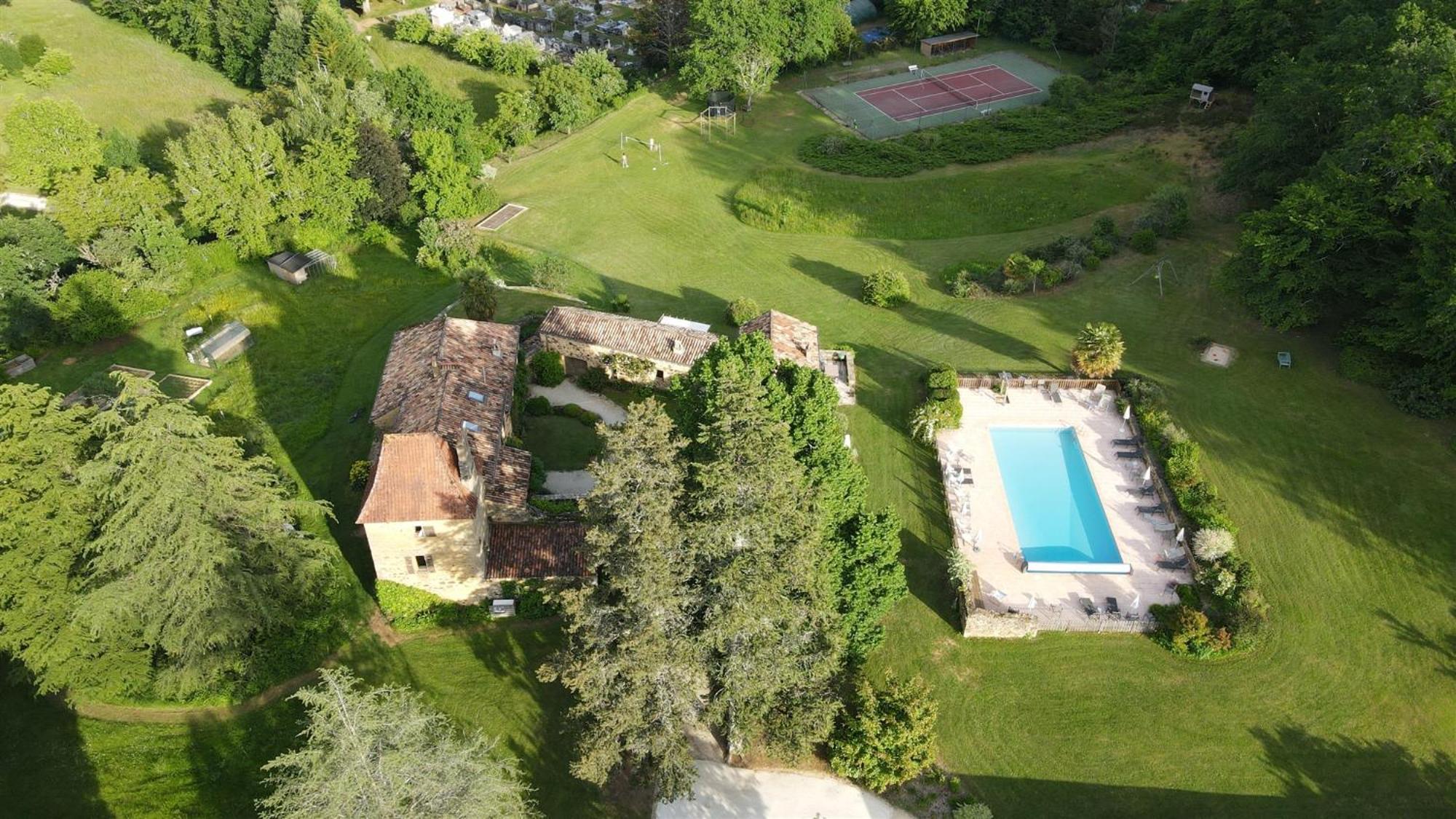 Domaine De Cournet Haut, A 17Th Century Property Set On A Calm, Idyllic Domain With Pool, Tennis, Bikes And More Les Vauries Extérieur photo