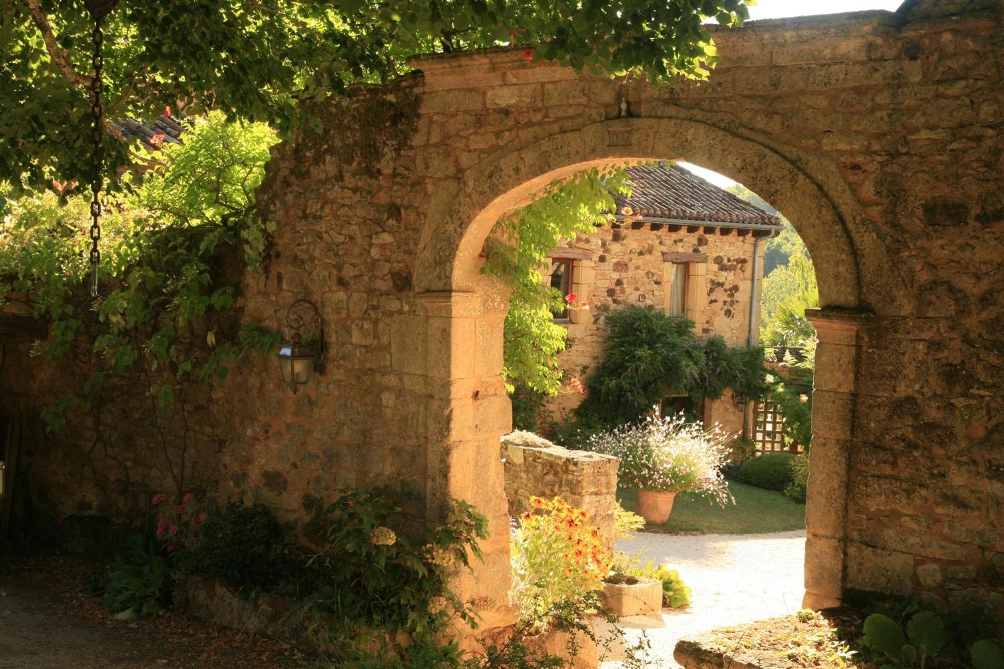 Domaine De Cournet Haut, A 17Th Century Property Set On A Calm, Idyllic Domain With Pool, Tennis, Bikes And More Les Vauries Extérieur photo
