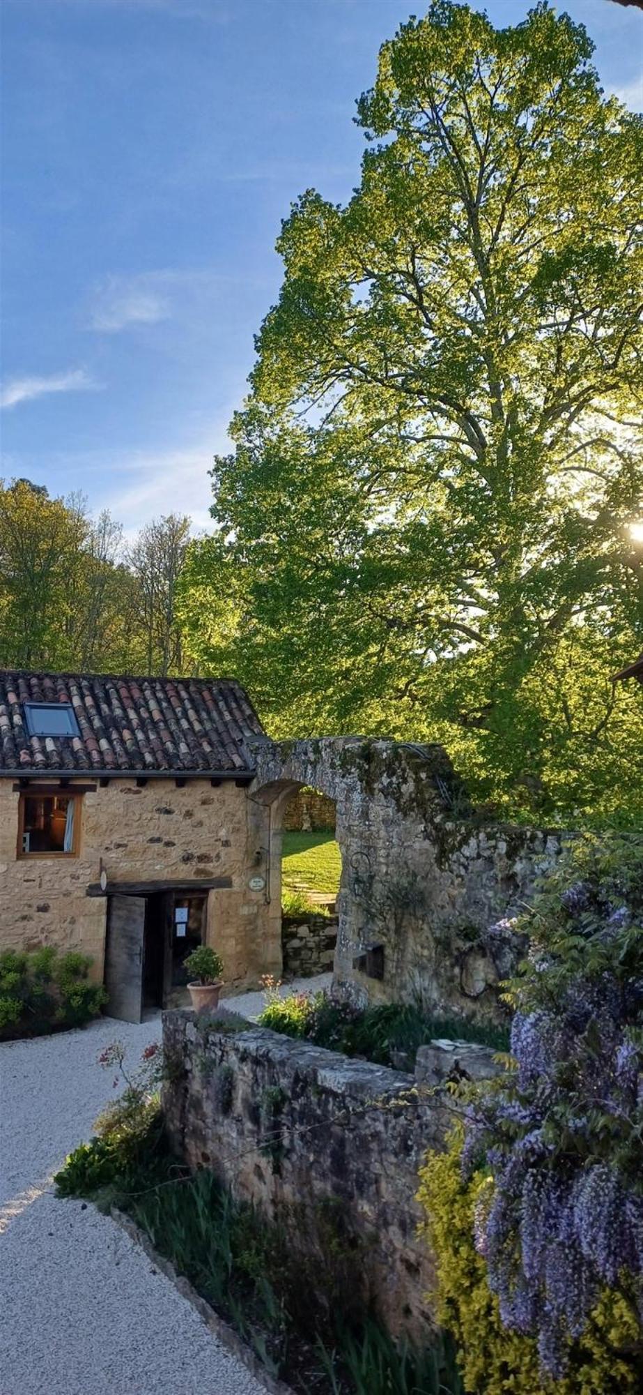 Domaine De Cournet Haut, A 17Th Century Property Set On A Calm, Idyllic Domain With Pool, Tennis, Bikes And More Les Vauries Extérieur photo